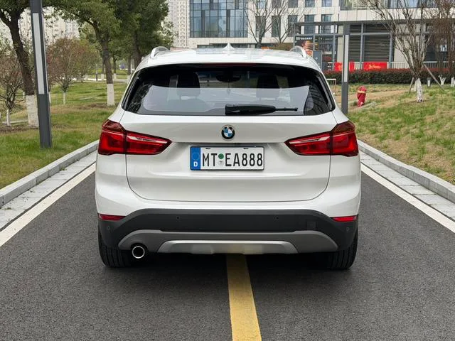 BMW X1 2019 sDrive18Li Tipo de lujo exterior foto 5 BMW X1 2019 sDrive18Li Tipo de lujo exterior foto 5