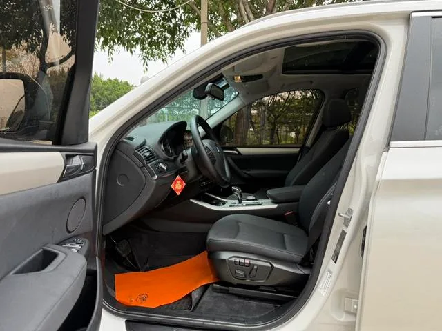 BMW X3 2016 sDrive20i interior foto 12 BMW X3 2016 sDrive20i interior foto 12