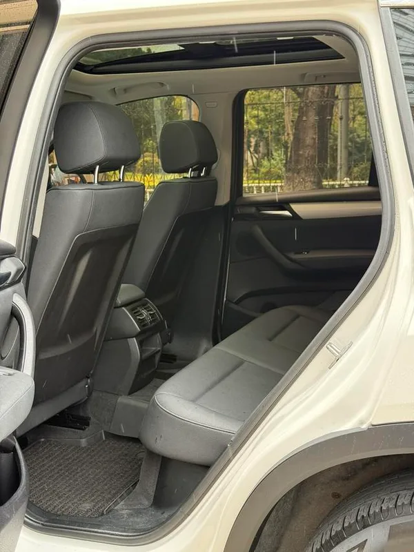 BMW X3 2016 sDrive20i interior foto 14 BMW X3 2016 sDrive20i interior foto 14