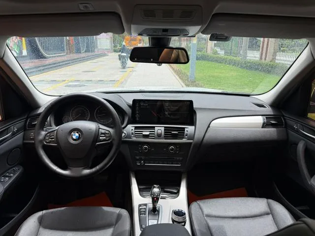 BMW X3 2016 sDrive20i interior foto 20 BMW X3 2016 sDrive20i interior foto 20