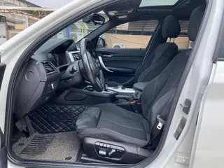 BMW 1 Series (Imported) 2018 120i M Sports suit exterior photo 5 BMW 1 Series (Imported) 2018 120i M Sports suit exterior photo 5