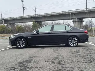 BMW 5 Series 2017 525Li Luxury Design Set exterior photo 2 BMW 5 Series 2017 525Li Luxury Design Set exterior photo 2