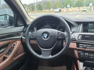 BMW 5 Series 2017 525Li Luxury Design Set exterior photo 4 BMW 5 Series 2017 525Li Luxury Design Set exterior photo 4