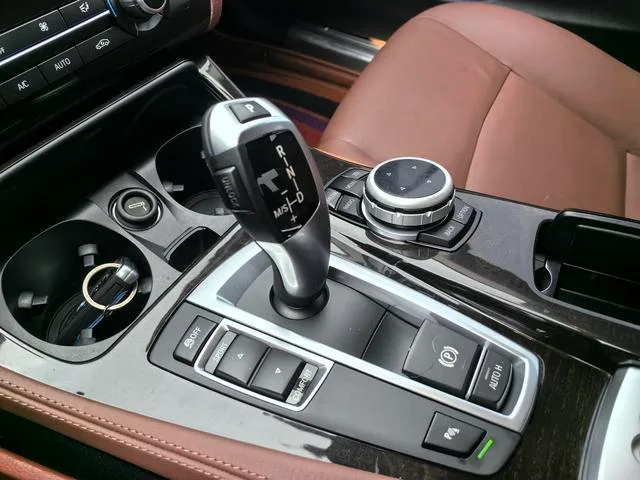 BMW 5 Series 2017 525Li Luxury Design Set exterior photo 6 BMW 5 Series 2017 525Li Luxury Design Set exterior photo 6