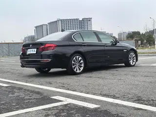 BMW 5 Series 2017 525Li Luxury Design Set interior photo 16 BMW 5 Series 2017 525Li Luxury Design Set interior photo 16