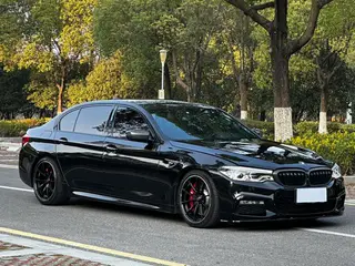 BMW 5 Series 2018 Restyling 530Li Premium Class M Sports suit exterior photo 2