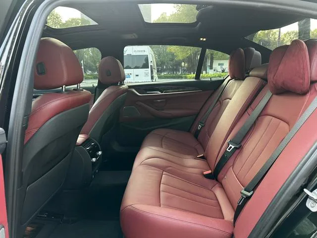 BMW 5 Series 2018 Restyling 530Li Premium Class M Sports suit interior photo 19
