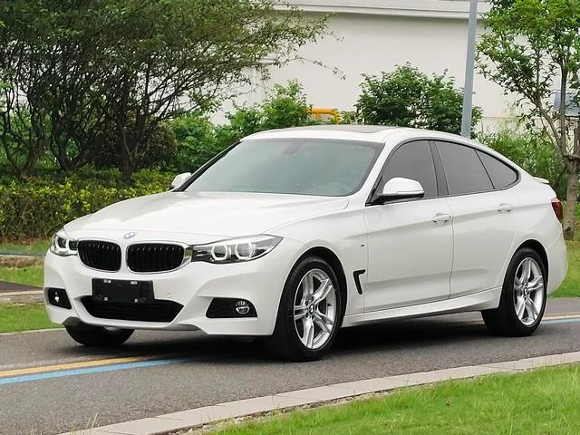 BMW 3 Series GT 2019 320i M Спортивный костюм экстерьер фото 1 BMW 3 Series GT 2019 320i M Спортивный костюм экстерьер фото 1