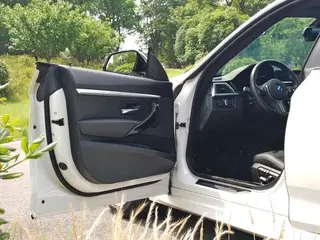 BMW 3 Series GT 2019 320i M Спортивный костюм интерьер фото 12 BMW 3 Series GT 2019 320i M Спортивный костюм интерьер фото 12