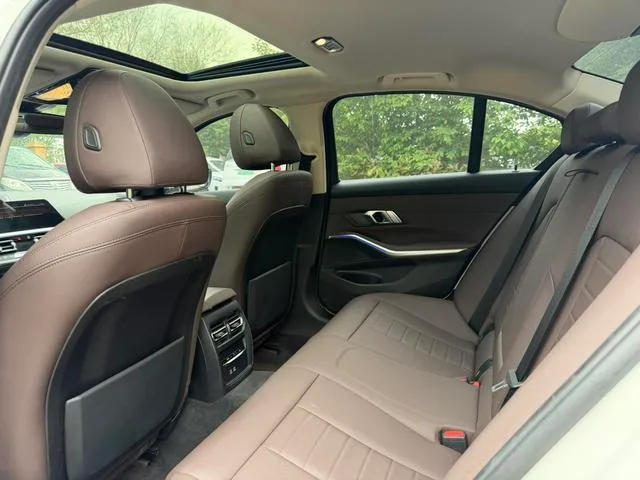 BMW 3 Series 2021 Reforma 325i M Conjunto deportivo interior foto 10 BMW 3 Series 2021 Reforma 325i M Conjunto deportivo interior foto 10