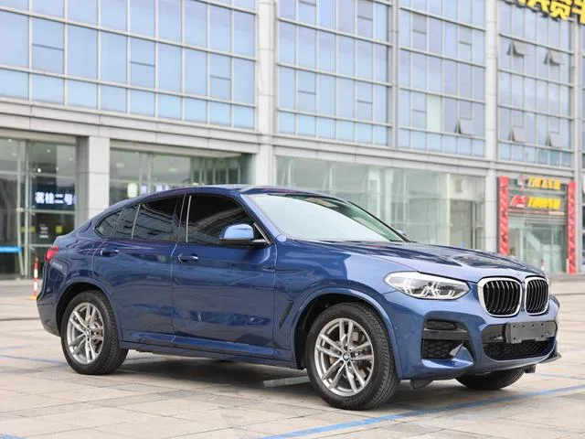 BMW X4 2021 xDrive25i M Спортивный костюм экстерьер фото 6 BMW X4 2021 xDrive25i M Спортивный костюм экстерьер фото 6