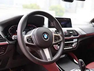 BMW X4 2021 xDrive25i M Спортивный костюм экстерьер фото 9 BMW X4 2021 xDrive25i M Спортивный костюм экстерьер фото 9