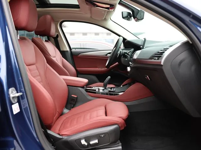 BMW X4 2021 xDrive25i M Спортивный костюм интерьер фото 17 BMW X4 2021 xDrive25i M Спортивный костюм интерьер фото 17