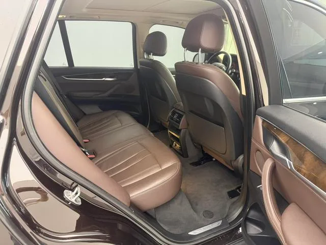 BMW X5 2018 xDrive35i Elegant style interior photo 13 BMW X5 2018 xDrive35i Elegant style interior photo 13