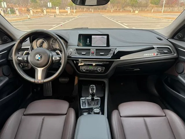 BMW 1 Series 2020 125i Leading Type M Sports suit exterior photo 9 BMW 1 Series 2020 125i Leading Type M Sports suit exterior photo 9