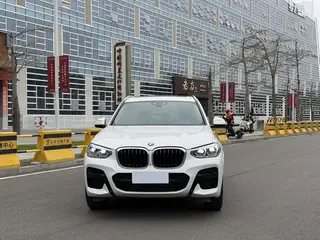 BMW X3 2021 xDrive28i M Conjunto deportivo exterior foto 2 BMW X3 2021 xDrive28i M Conjunto deportivo exterior foto 2