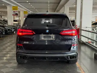 BMW X5 2019 xDrive40i M Ensemble de sport extérieur photo 5 BMW X5 2019 xDrive40i M Ensemble de sport extérieur photo 5