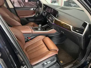 BMW X5 2019 xDrive40i M Ensemble de sport intérieur photo 6 BMW X5 2019 xDrive40i M Ensemble de sport intérieur photo 6