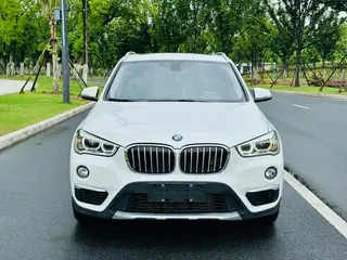 BMW X1 2018 xDrive20Li Premium Class exterior photo 2 BMW X1 2018 xDrive20Li Premium Class exterior photo 2