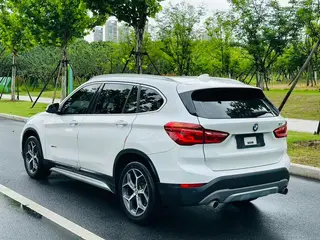 BMW X1 2018 xDrive20Li Premium Class exterior photo 6 BMW X1 2018 xDrive20Li Premium Class exterior photo 6