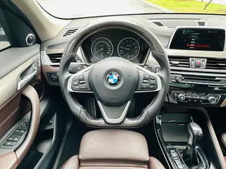 BMW X1 2018 xDrive20Li Premium Class interior photo 11 BMW X1 2018 xDrive20Li Premium Class interior photo 11