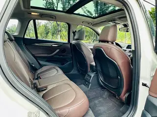 BMW X1 2018 xDrive20Li Premium Class interior photo 15 BMW X1 2018 xDrive20Li Premium Class interior photo 15