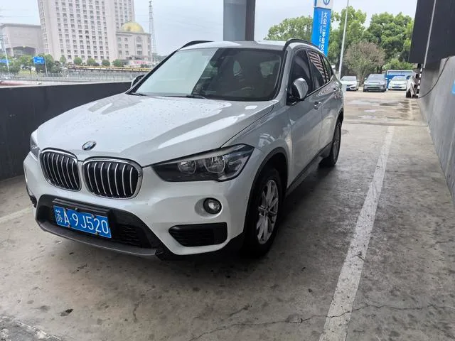 BMW X1 2019 sDrive18Li Fashionable exterior photo 1 BMW X1 2019 sDrive18Li Fashionable exterior photo 1