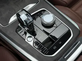 BMW X5 2020 xDrive40i M Conjunto deportivo interior foto 13 BMW X5 2020 xDrive40i M Conjunto deportivo interior foto 13