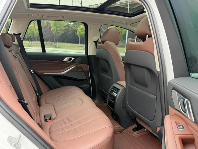 BMW X5 2020 xDrive40i M Conjunto deportivo interior foto 17 BMW X5 2020 xDrive40i M Conjunto deportivo interior foto 17