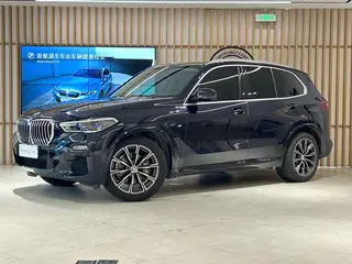 BMW X5 2019 xDrive40i M Sports suit