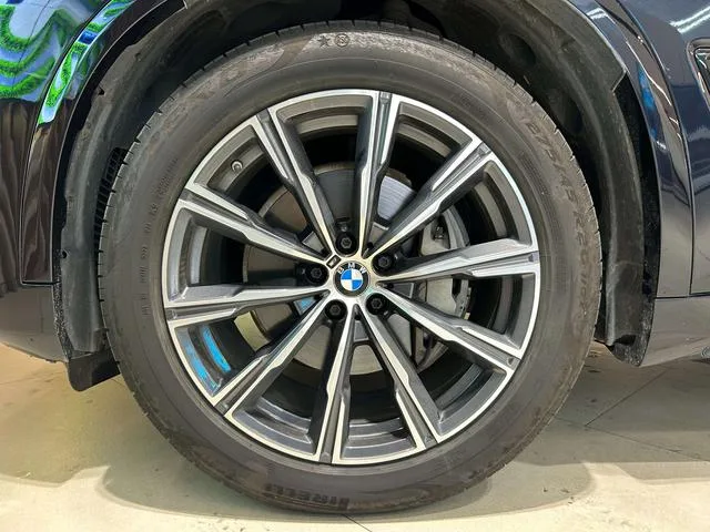 BMW X5 2019 xDrive40i M Sports suit interior photo 7