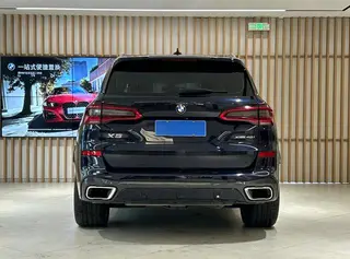 BMW X5 2019 xDrive40i M Sports suit interior photo 10