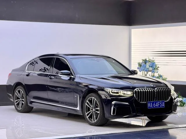 BMW 7 Series 2021 730Li M Conjunto deportivo exterior foto 3 BMW 7 Series 2021 730Li M Conjunto deportivo exterior foto 3