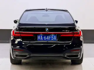 BMW 7 Series 2021 730Li M Conjunto deportivo exterior foto 5 BMW 7 Series 2021 730Li M Conjunto deportivo exterior foto 5