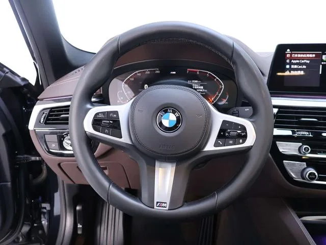 BMW 5 Series 2020 525Li M Sports suit interior photo 17 BMW 5 Series 2020 525Li M Sports suit interior photo 17