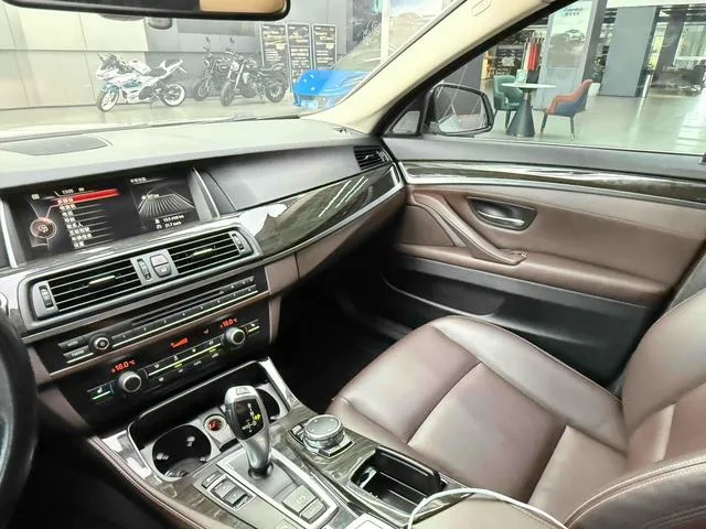 BMW 5 Series 2014 525Li Set de diseño de lujo interior foto 16