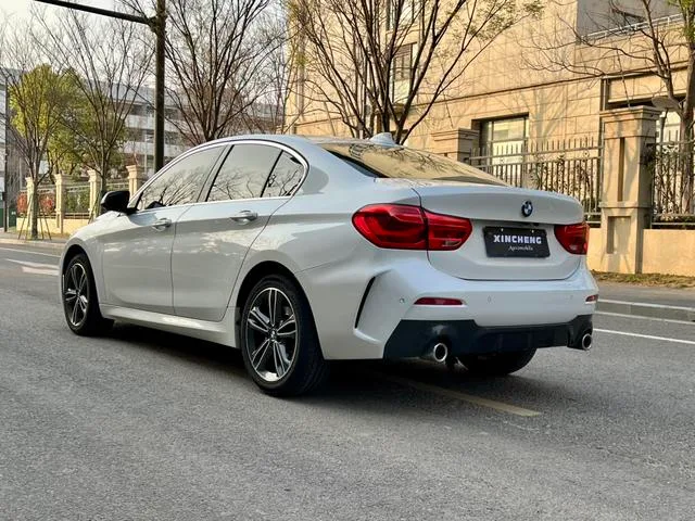 BMW 1 Series 2021 Restyling 120i M Sports version exterior photo 8 BMW 1 Series 2021 Restyling 120i M Sports version exterior photo 8