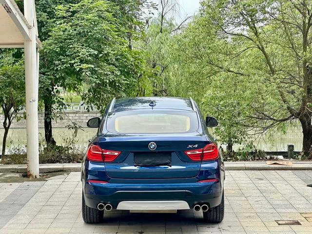 BMW X4 2016 xDrive20i M Sporty exterior photo 3 BMW X4 2016 xDrive20i M Sporty exterior photo 3
