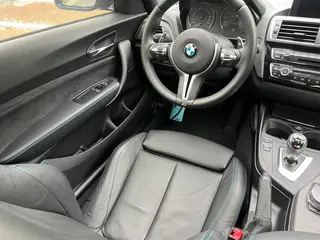 BMW M2 2016 M2 interior photo 12 BMW M2 2016 M2 interior photo 12