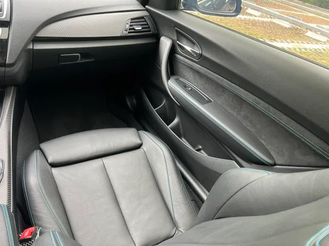 BMW M2 2016 M2 interior photo 13 BMW M2 2016 M2 interior photo 13