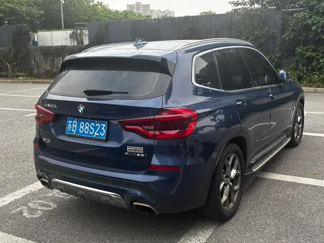 BMW X3 2019 xDrive28i Luxury Set interior photo 8 BMW X3 2019 xDrive28i Luxury Set interior photo 8