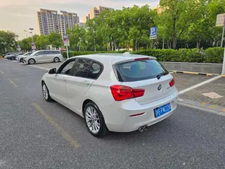 BMW 1 Series (Imported) 2016 120i Leading Type exterior photo 2 BMW 1 Series (Imported) 2016 120i Leading Type exterior photo 2