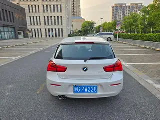 BMW 1 Series (Imported) 2016 120i Leading Type exterior photo 3 BMW 1 Series (Imported) 2016 120i Leading Type exterior photo 3
