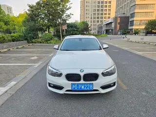 BMW 1 Series (Imported) 2016 120i Leading Type exterior photo 5 BMW 1 Series (Imported) 2016 120i Leading Type exterior photo 5