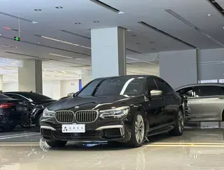 BMW 7 Series 2018 M760Li xDrive