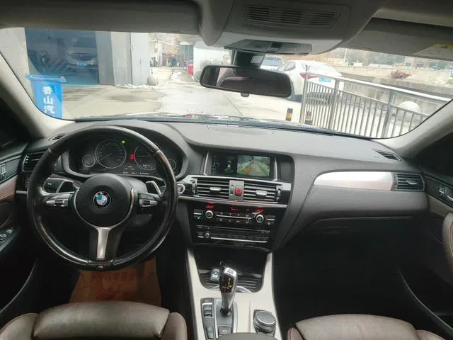 BMW X4 2016 xDrive20i M Sporty interior photo 7 BMW X4 2016 xDrive20i M Sporty interior photo 7