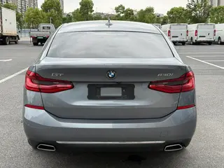 BMW 6 Series GT 2020 630i Set de diseño de lujo interior foto 12 BMW 6 Series GT 2020 630i Set de diseño de lujo interior foto 12