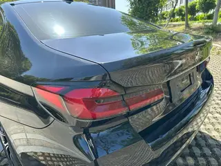 BMW 5 Series 2021 530i M Conjunto deportivo exterior foto 10 BMW 5 Series 2021 530i M Conjunto deportivo exterior foto 10