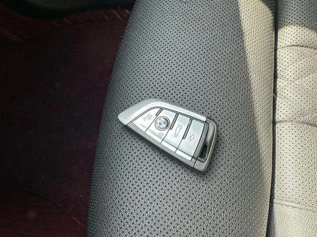 BMW 5 Series 2021 530i M Conjunto deportivo interior foto 20 BMW 5 Series 2021 530i M Conjunto deportivo interior foto 20