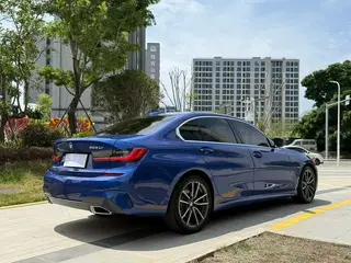 BMW 3 Series 2021 Restyling 325Li M Sports suit interior photo 6 BMW 3 Series 2021 Restyling 325Li M Sports suit interior photo 6